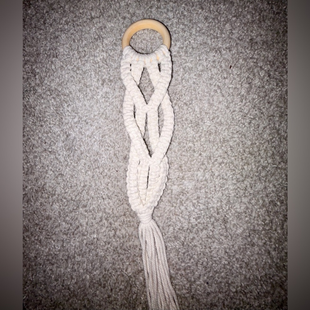 🍀 3/$15 - White Braided Wall Macramé Decor with Wooden Circle